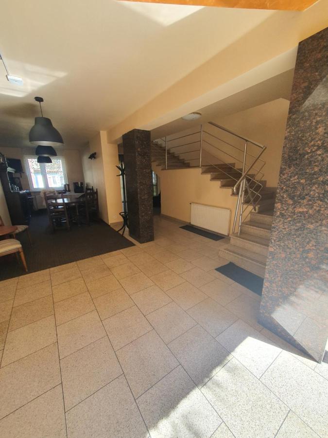 Hotel Graf Łask Dış mekan fotoğraf